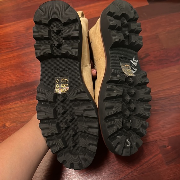 Not for sale: Madewell Leather and Suede Light Tan Boot - Picture 4 of 11